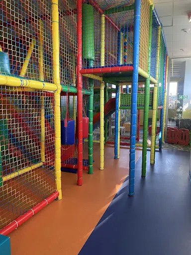 Kraina Zabaw Hop Bęc